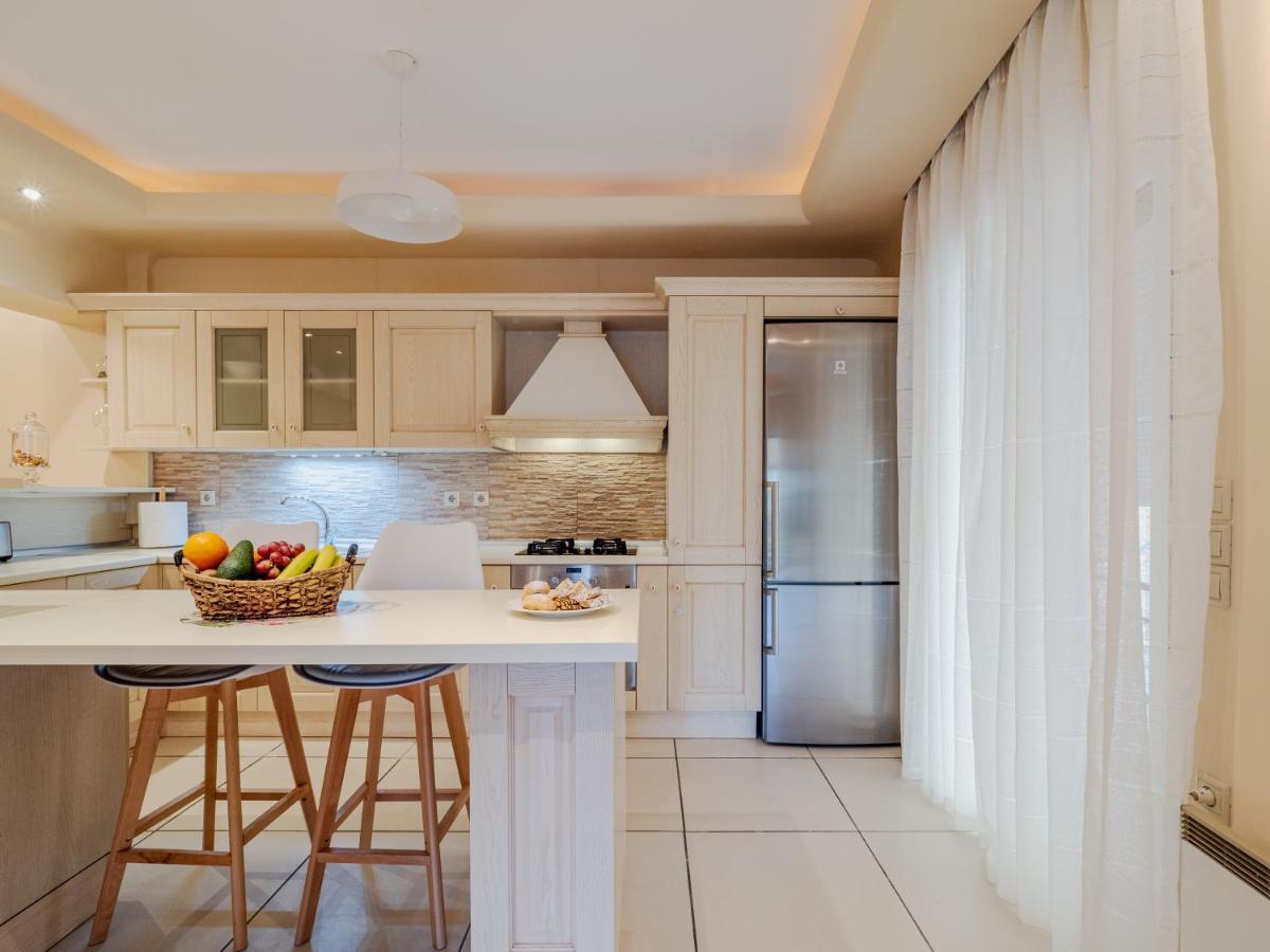 Aura Elegant Apartment Near Garitsa Bay Analipsis  Ngoại thất bức ảnh